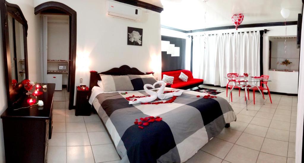 אלאג'ואלה Hotel Eskalima מראה חיצוני תמונה