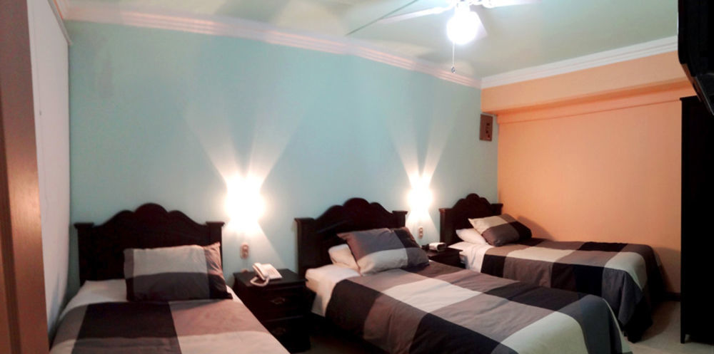 אלאג'ואלה Hotel Eskalima מראה חיצוני תמונה